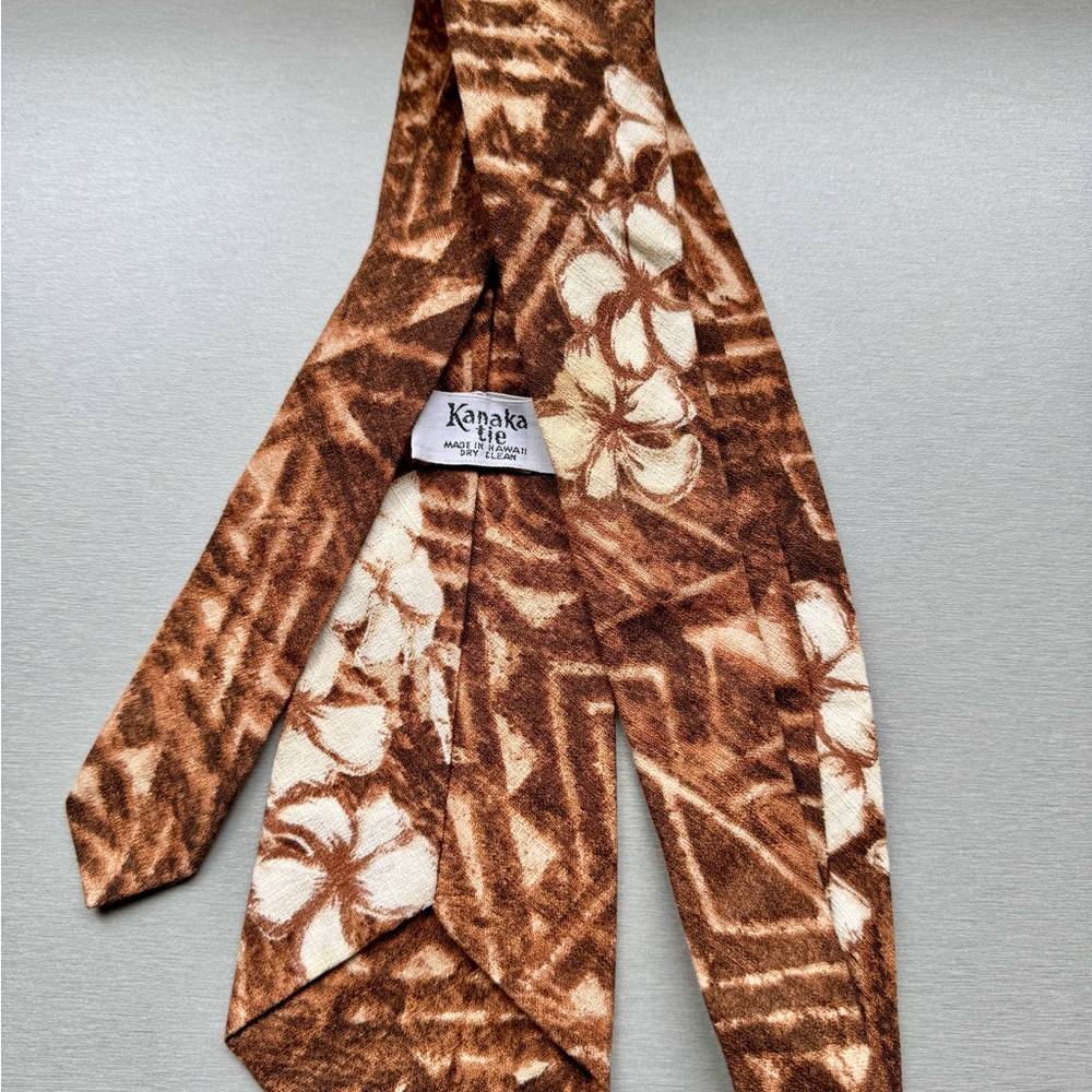 Kanaka Hawaiian Vintage Tie